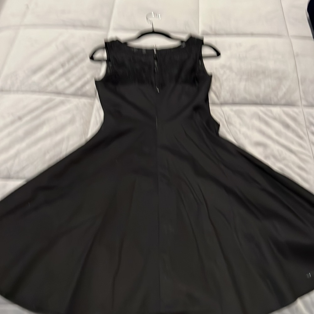 Black lace swing dress with satin belt - Picture 4 of 5